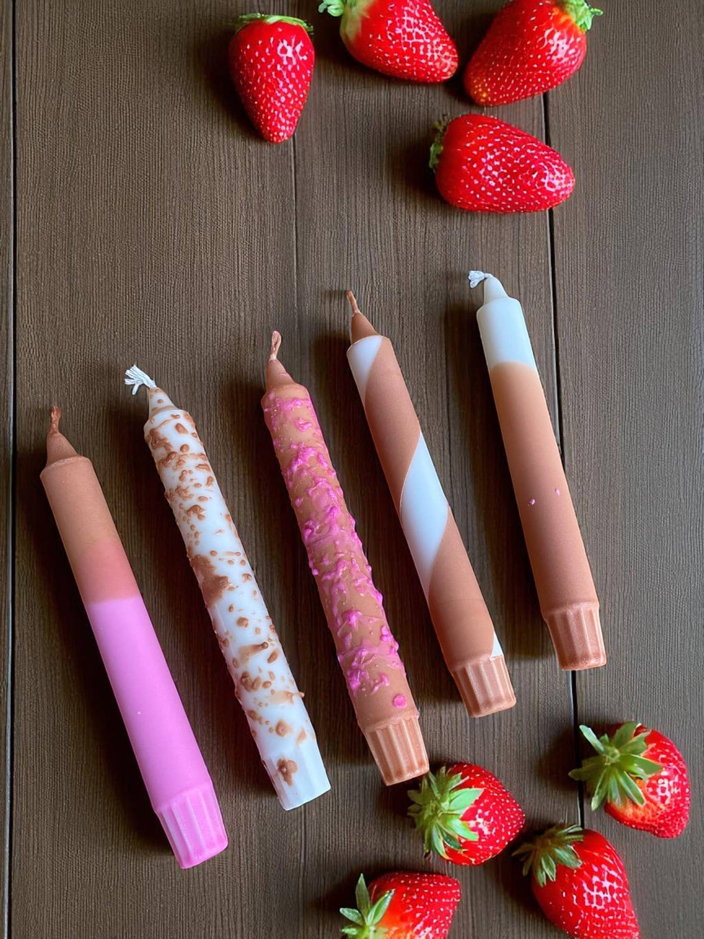 Vrolijke Gloed | Chocoladetaart Tapper Kaars | 2,3x20 cm
