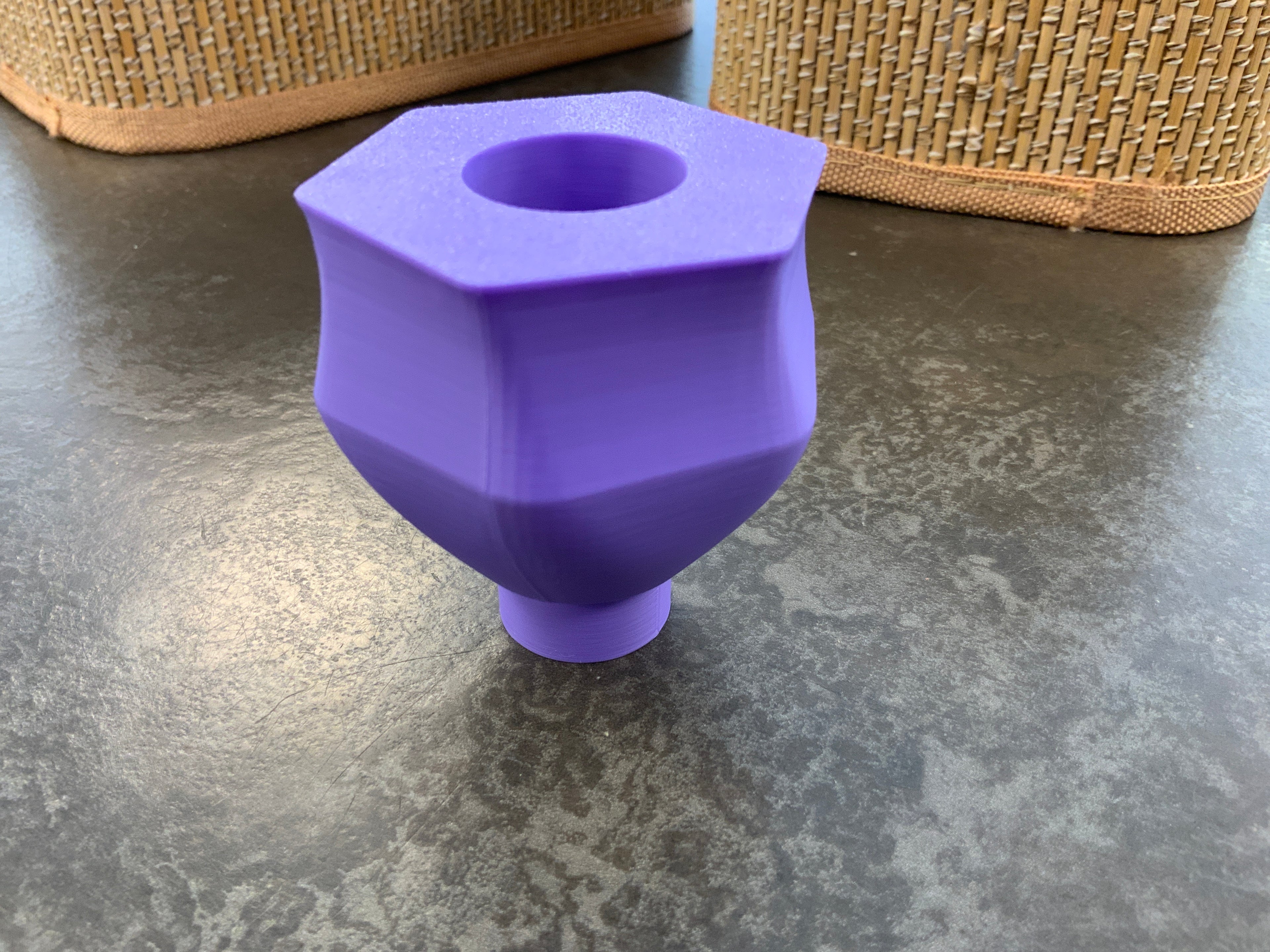 3D geprinte modulaire kaarsenstandaard middenstuk tulp paars