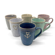 Steengoed mok met handvat en hartmotief, turquoise