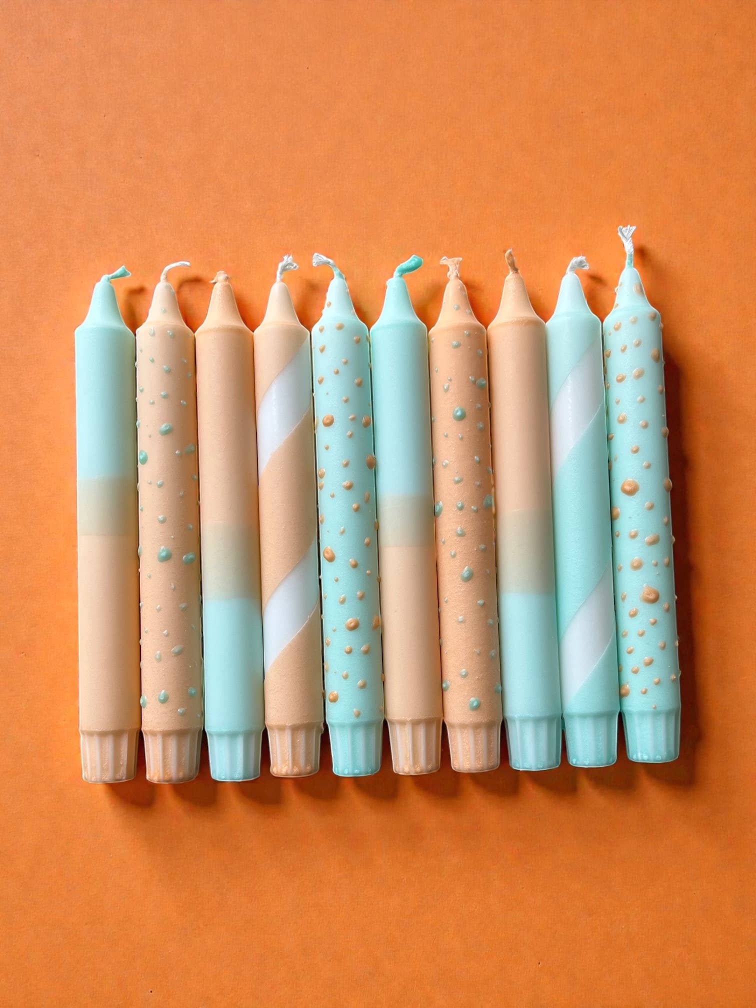 Vrolijke Gloed | Oranje&Blauwe Tapkaars | 2,3x20 cm